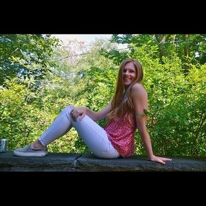 Meet your Posher, Maddie